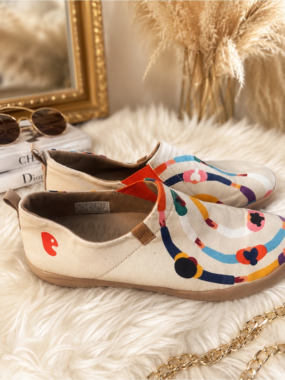 UIN Women Espadrilles Slip-On in Cream with Multicolor Rainbow Print size 10.5
